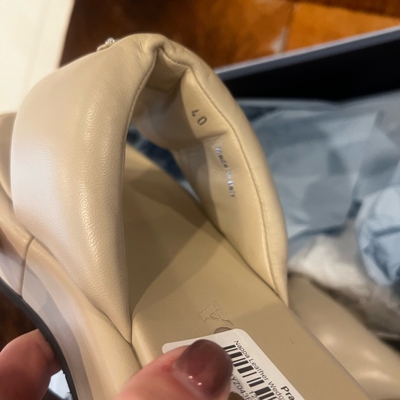 NWT Prada Beige Soft Padded Nappa Thong Wedge Sandals - Picture 8 of 8